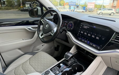 Volkswagen Touareg III, 2020 год, 4 990 000 рублей, 29 фотография