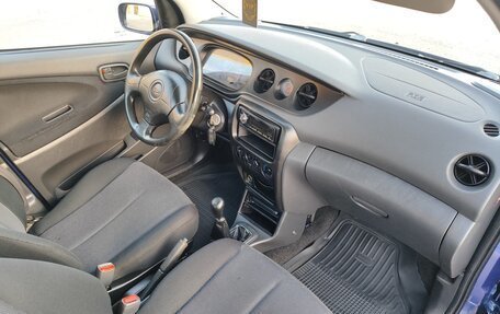 Daihatsu YRV I, 2002 год, 349 000 рублей, 34 фотография