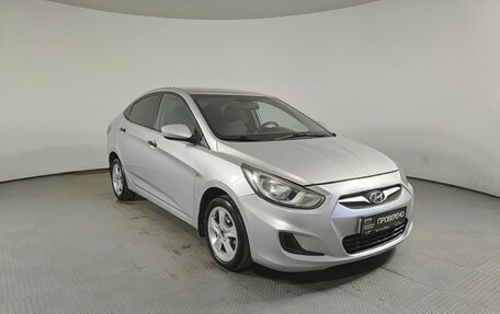 Hyundai Solaris II рестайлинг, 2013 год, 710 000 рублей, 3 фотография