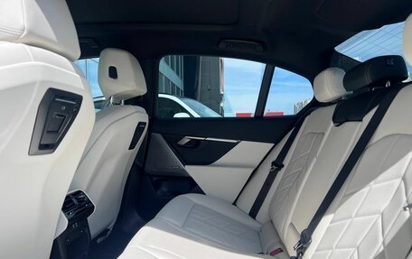 BMW 5 серия, 2025 год, 7 890 000 рублей, 15 фотография