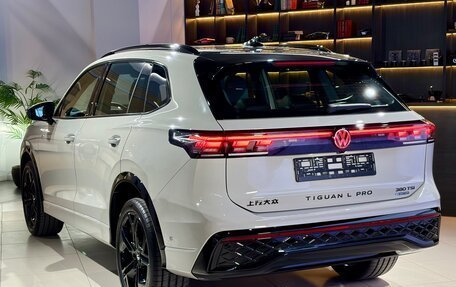 Volkswagen Tiguan, 2026 год, 4 827 000 рублей, 5 фотография