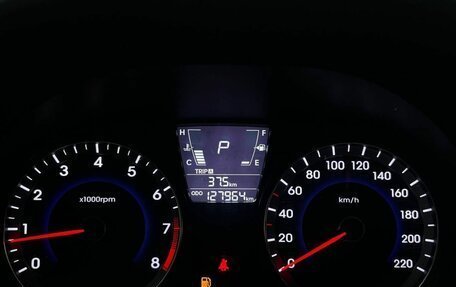 Hyundai Solaris II рестайлинг, 2012 год, 899 000 рублей, 16 фотография