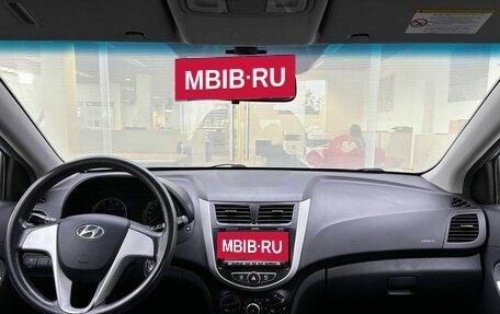 Hyundai Solaris II рестайлинг, 2012 год, 899 000 рублей, 17 фотография