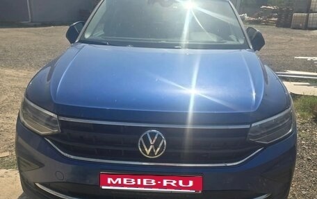 Volkswagen Tiguan II, 2021 год, 2 450 000 рублей, 1 фотография