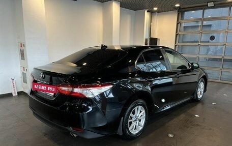 Toyota Camry, 2021 год, 2 227 000 рублей, 3 фотография