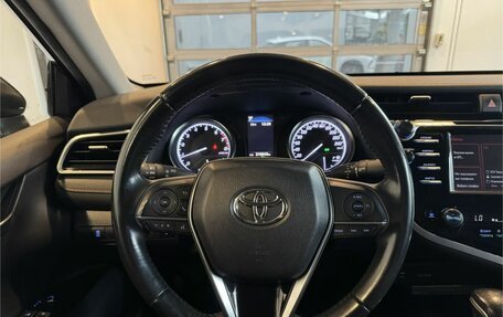 Toyota Camry, 2021 год, 2 227 000 рублей, 10 фотография