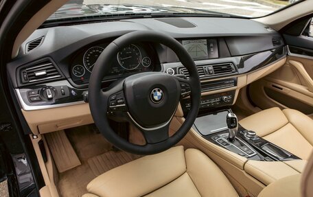 BMW 5 серия, 2011 год, 1 495 000 рублей, 13 фотография