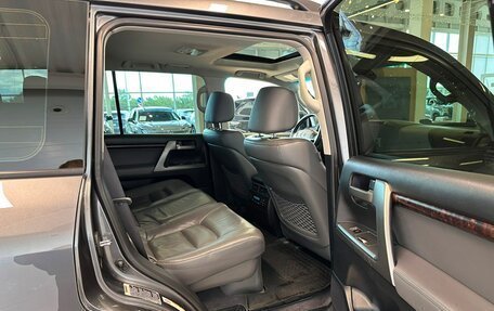 Toyota Land Cruiser 200, 2008 год, 2 999 900 рублей, 20 фотография
