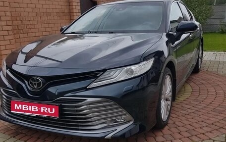 Toyota Camry, 2020 год, 3 400 000 рублей, 1 фотография