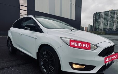 Ford Focus III, 2016 год, 935 000 рублей, 2 фотография