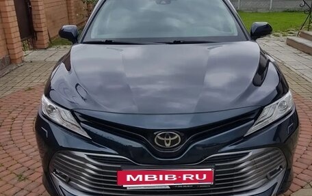 Toyota Camry, 2020 год, 3 400 000 рублей, 2 фотография