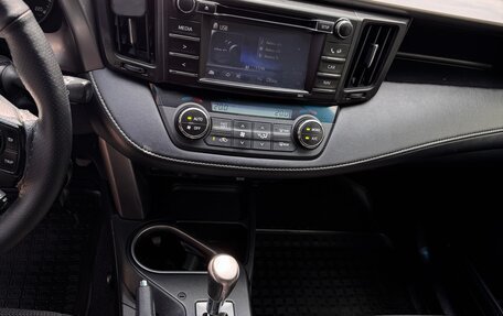 Toyota RAV4, 2015 год, 1 745 000 рублей, 20 фотография