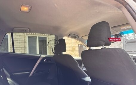 Toyota RAV4, 2015 год, 1 745 000 рублей, 26 фотография