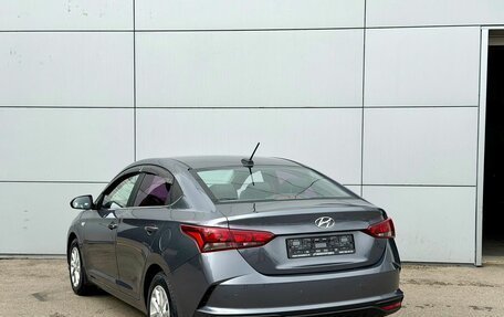 Hyundai Solaris II рестайлинг, 2021 год, 1 395 000 рублей, 6 фотография