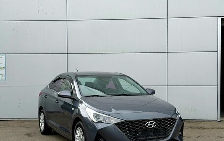 Hyundai Solaris II рестайлинг, 2021 год, 1 395 000 рублей, 3 фотография
