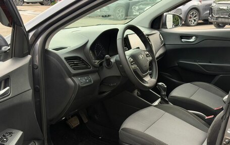 Hyundai Solaris II рестайлинг, 2021 год, 1 395 000 рублей, 8 фотография
