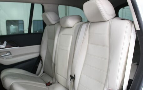 Mercedes-Benz GLS, 2022 год, 15 000 000 рублей, 3 фотография
