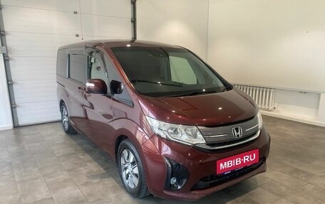 Honda Stepwgn IV, 2016 год, 1 846 000 рублей, 3 фотография