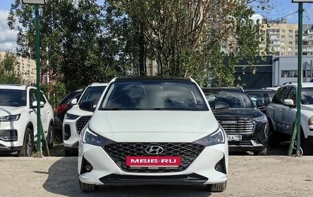 Hyundai Solaris II рестайлинг, 2021 год, 1 099 000 рублей, 2 фотография