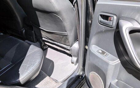 Toyota RAV4, 2004 год, 1 140 000 рублей, 8 фотография