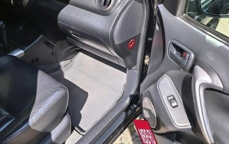 Toyota RAV4, 2004 год, 1 140 000 рублей, 6 фотография