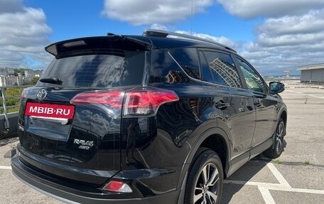 Toyota RAV4, 2018 год, 2 590 000 рублей, 6 фотография