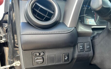 Toyota RAV4, 2018 год, 2 590 000 рублей, 13 фотография