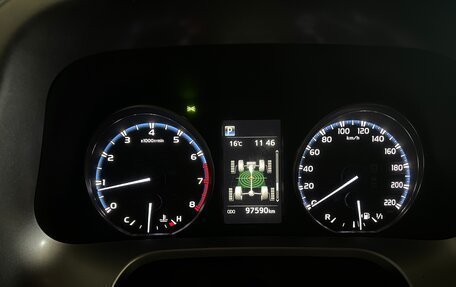 Toyota RAV4, 2018 год, 2 590 000 рублей, 19 фотография