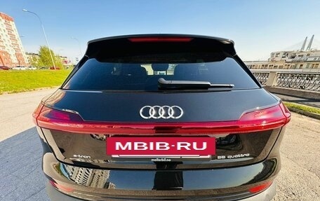 Audi e-tron I, 2019 год, 3 800 000 рублей, 2 фотография