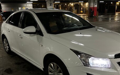 Chevrolet Cruze II, 2012 год, 680 000 рублей, 2 фотография