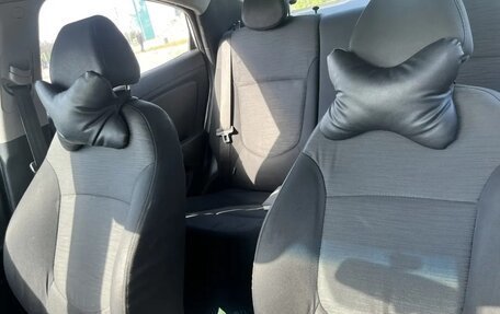 Hyundai Solaris II рестайлинг, 2016 год, 550 000 рублей, 14 фотография
