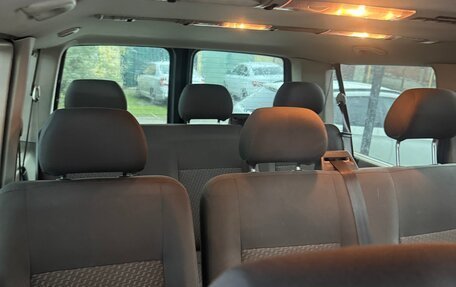Volkswagen Caravelle T5, 2012 год, 2 499 999 рублей, 3 фотография