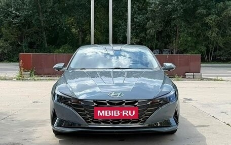 Hyundai Elantra, 2023 год, 1 650 000 рублей, 2 фотография