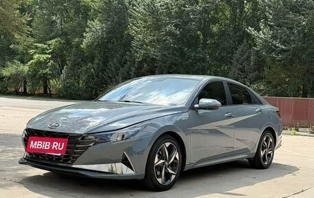 Hyundai Elantra, 2023 год, 1 650 000 рублей, 4 фотография