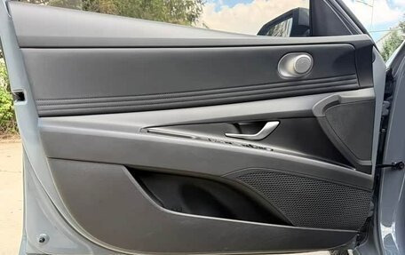 Hyundai Elantra, 2023 год, 1 650 000 рублей, 12 фотография