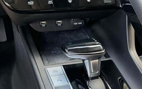 Hyundai Elantra, 2023 год, 1 650 000 рублей, 18 фотография
