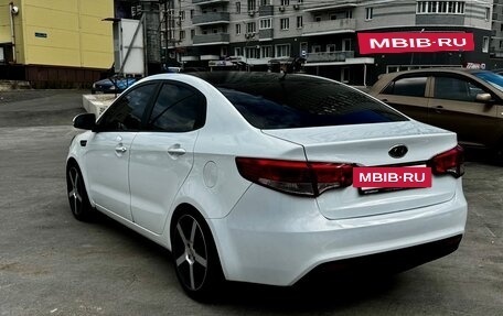 KIA Rio III рестайлинг, 2011 год, 580 000 рублей, 4 фотография