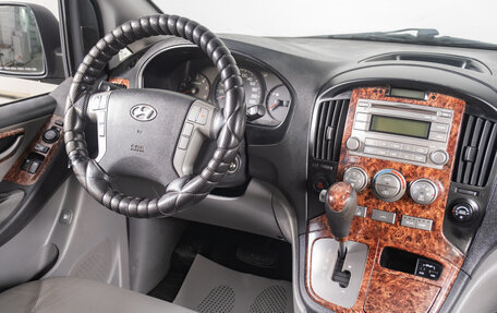 Hyundai Grand Starex Grand Starex I рестайлинг 2, 2012 год, 1 849 000 рублей, 10 фотография