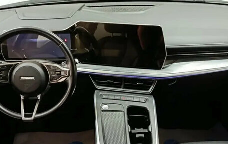 Haval F7, 2024 год, 2 660 000 рублей, 8 фотография