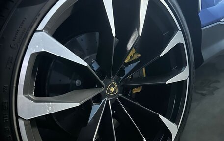 Lamborghini Urus I, 2020 год, 21 000 000 рублей, 6 фотография