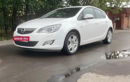 Opel Astra J, 2012 год, 580 000 рублей, 3 фотография