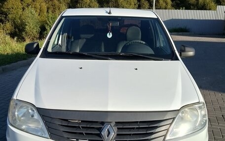Renault Logan I, 2015 год, 380 000 рублей, 1 фотография