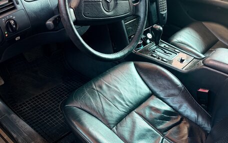 Mercedes-Benz E-Класс, 1997 год, 630 000 рублей, 8 фотография
