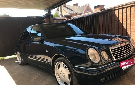 Mercedes-Benz E-Класс, 1997 год, 630 000 рублей, 4 фотография