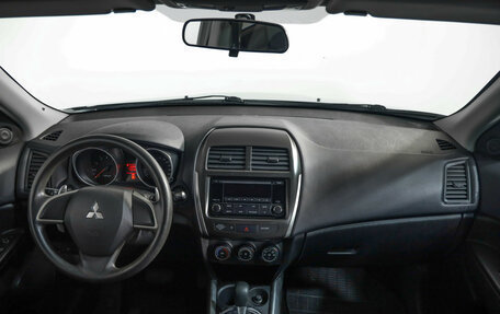 Mitsubishi ASX I рестайлинг, 2013 год, 1 099 000 рублей, 9 фотография