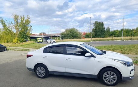 KIA Rio IV, 2019 год, 950 000 рублей, 6 фотография