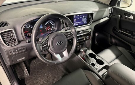 KIA Sportage IV рестайлинг, 2021 год, 2 999 800 рублей, 8 фотография