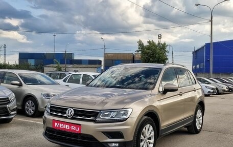 Volkswagen Tiguan II, 2019 год, 2 488 000 рублей, 1 фотография