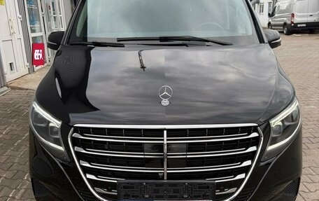 Mercedes-Benz V-Класс, 2024 год, 10 000 000 рублей, 1 фотография