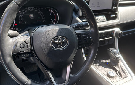 Toyota RAV4, 2020 год, 3 850 000 рублей, 15 фотография
